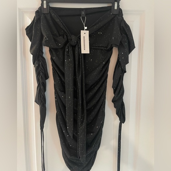 CBR Dresses & Skirts - CBR Elegant Black Long Sleeve Dress with Glitter